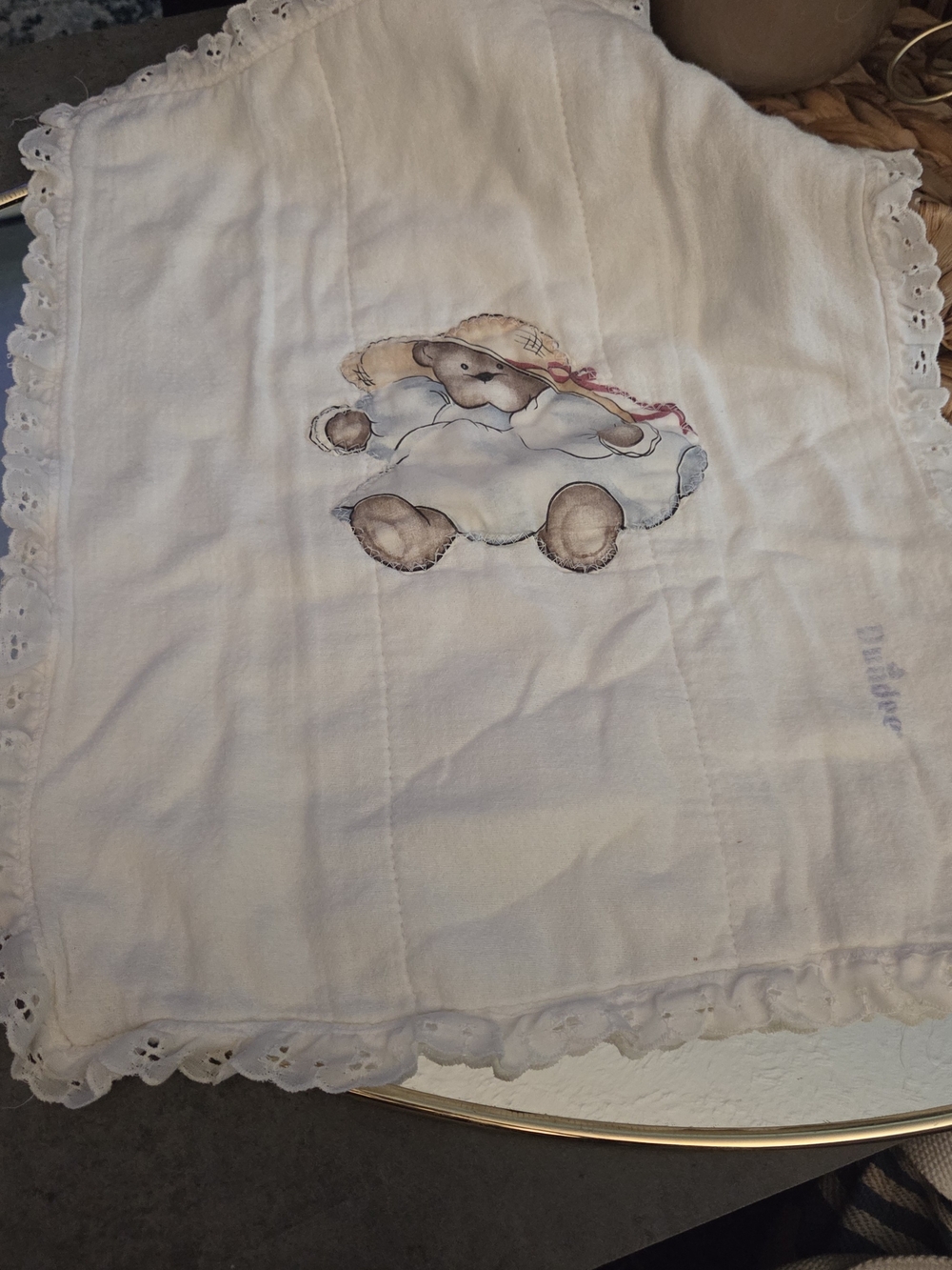 Vintage Dundee Teddy Bear Baby Burp Cloth Eyelet Lace Trim Nursery Linen